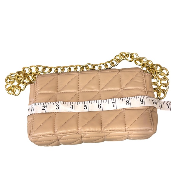 Quilted Nude Faux Leather Shoulder Bag | Chunky Gold Chain Strap - Picture 4 of 6